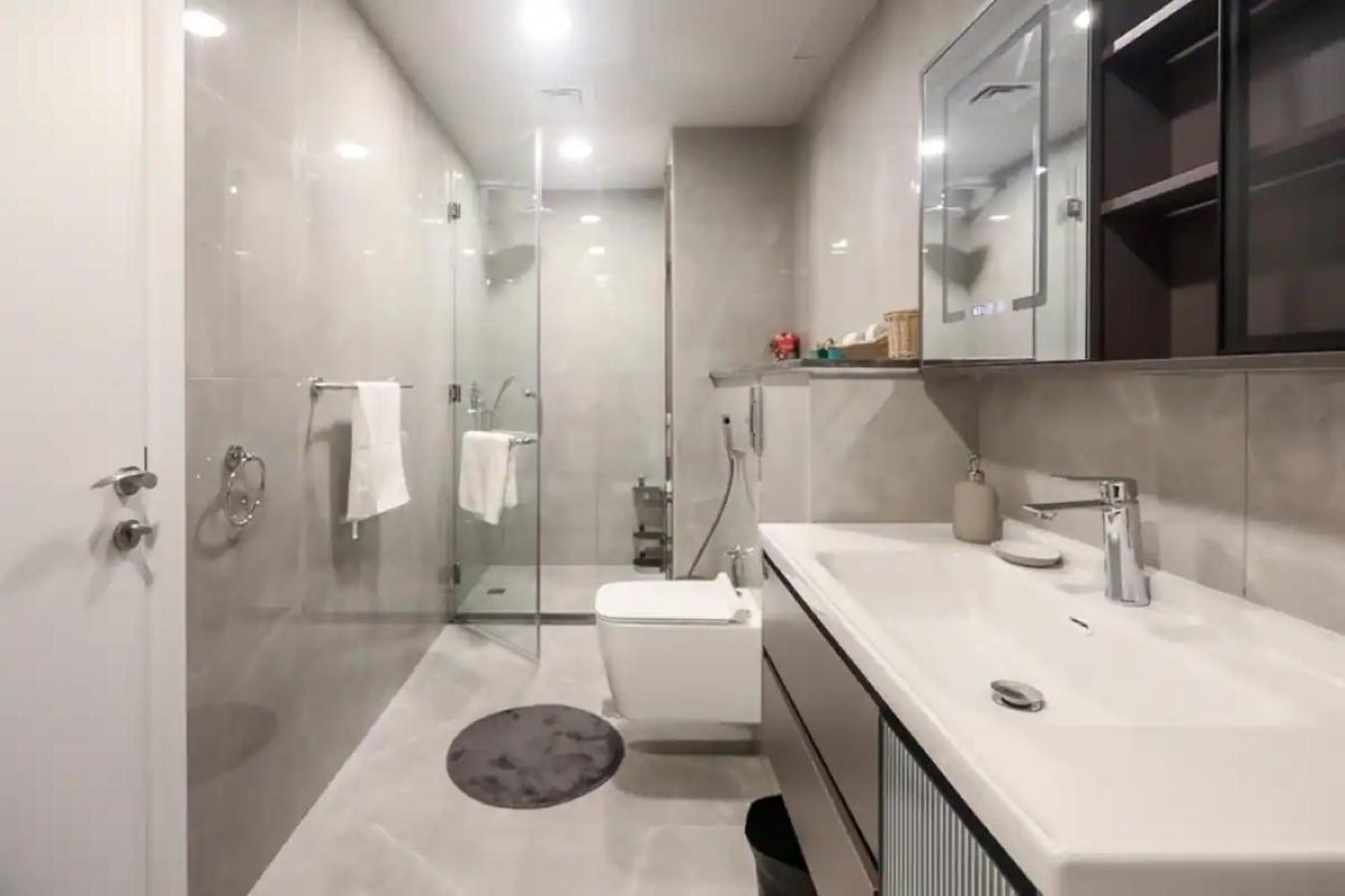 Apartment Sadana's - In Jumeirah Towers - Jlt